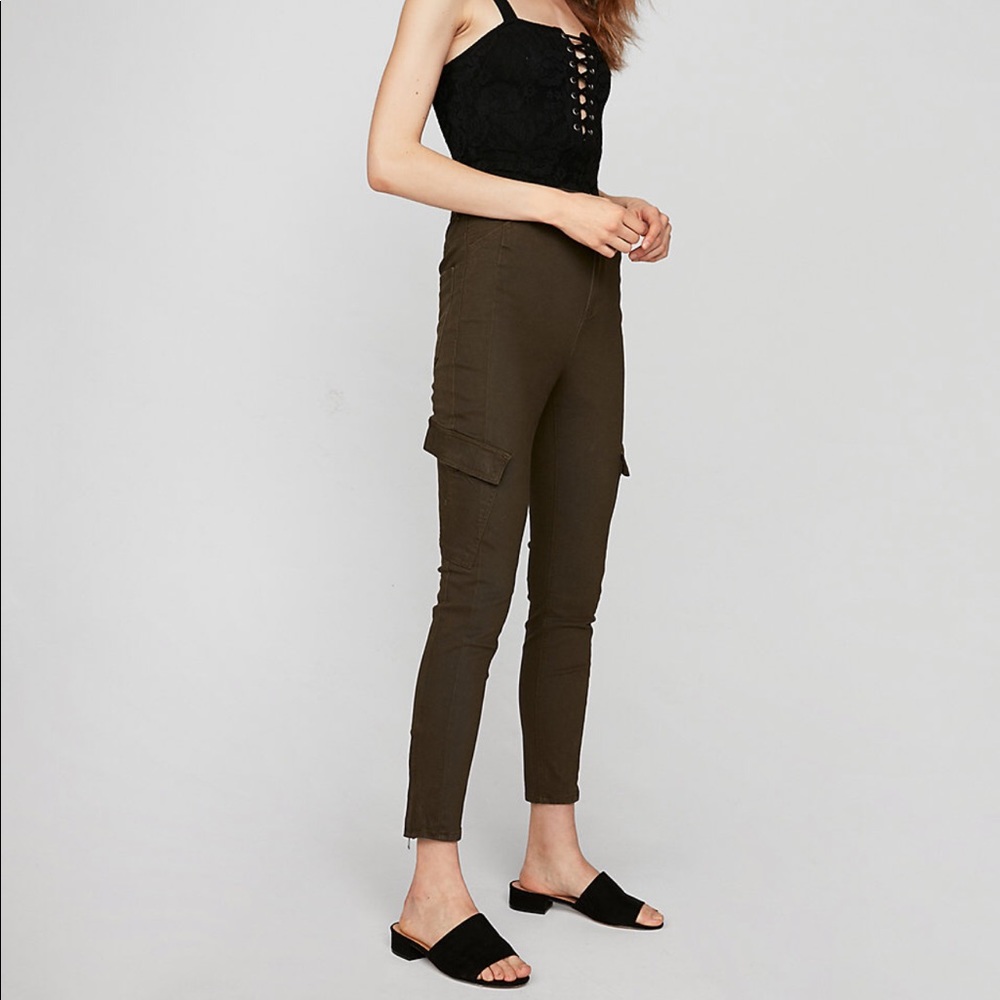 Express💥Super high waisted cargo pants